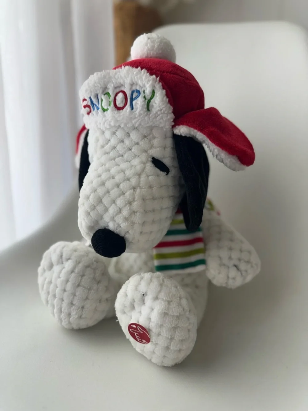 Peanuts Snoopy w/ Scarf & Trapper Hat Musical Light-Up 16" Plush 2022 - Picture 2 of 7